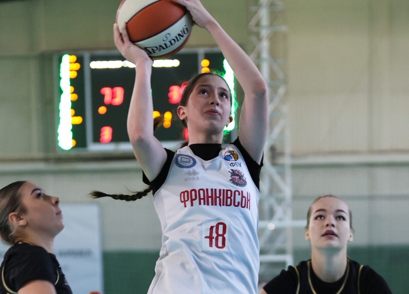 Жіноча Вища ліга: Франківськ-КНУВС розгромив другу команду ІнтерХіма
